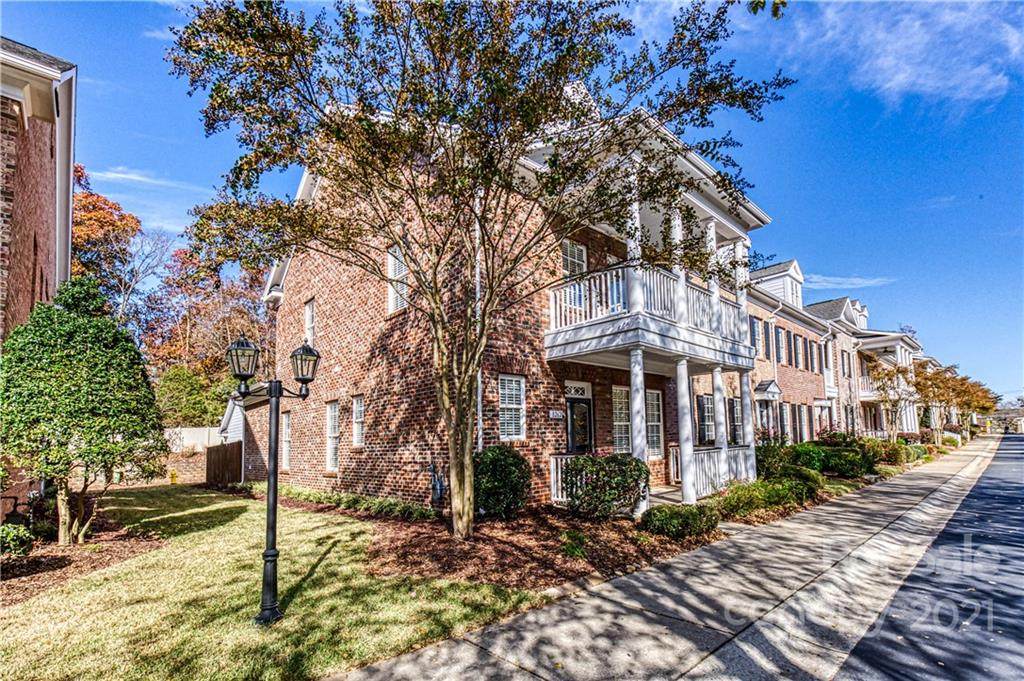 8262 Indigo Row - Photo 1