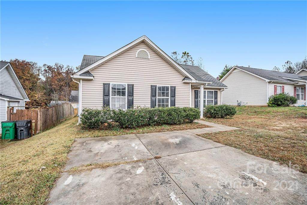 5429 Morning Breeze Lane - Photo 1