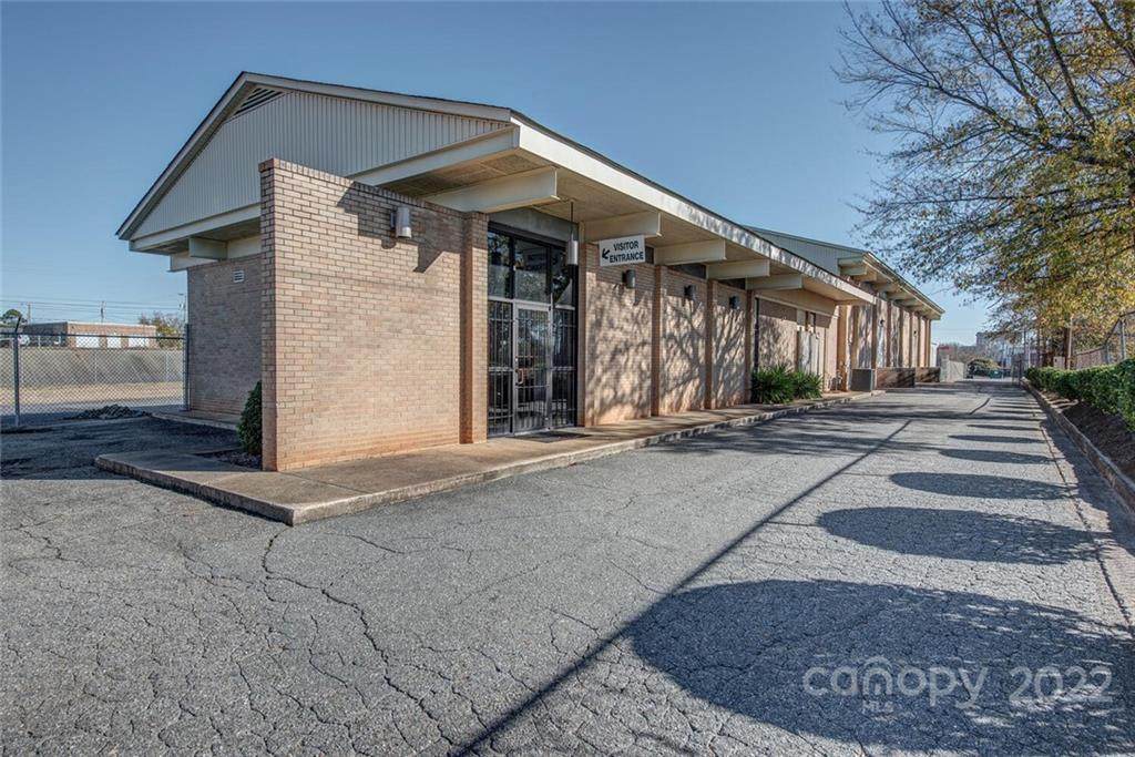 151 Snyder Place - Photo 1