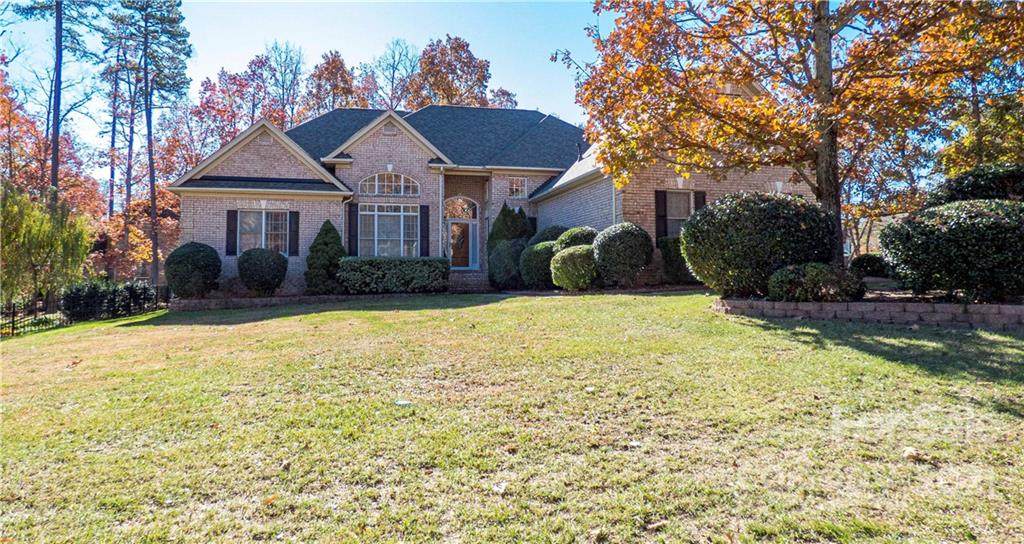 741 Clifden Drive - Photo 1