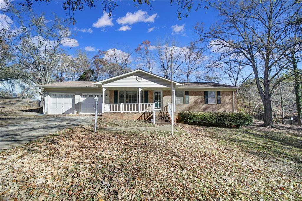 1608 Patriot Way - Photo 1