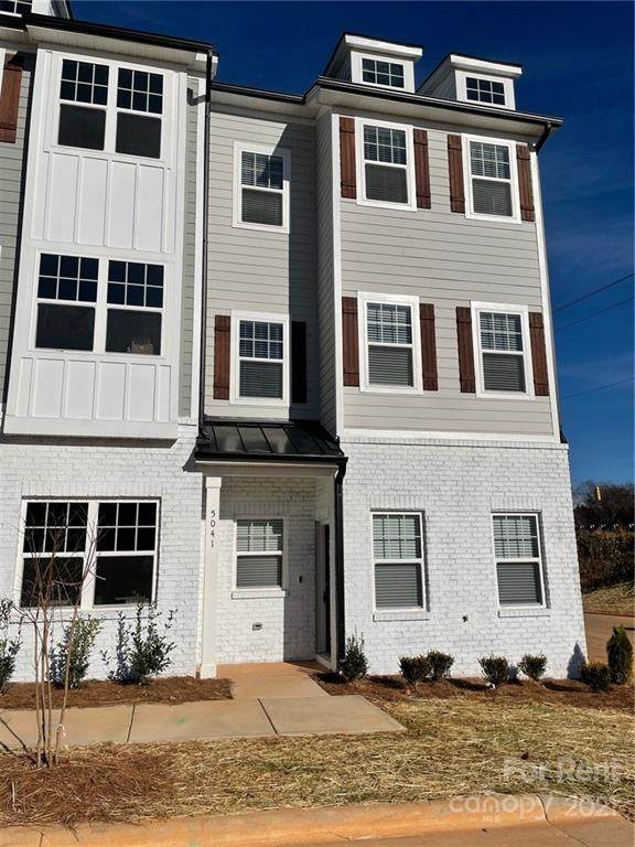 5041 Belmont Crossing Drive - Photo 1