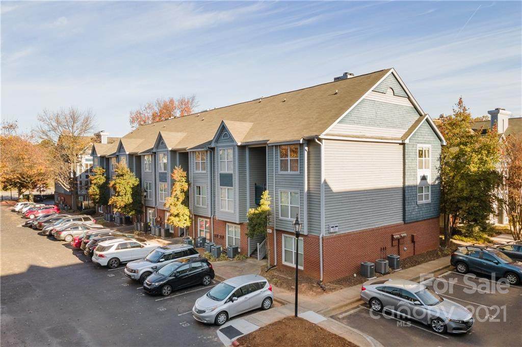 505 Graham Street - Photo 1