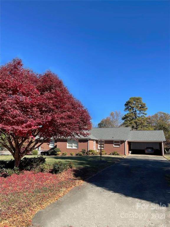 302 Springdale Drive - Photo 1