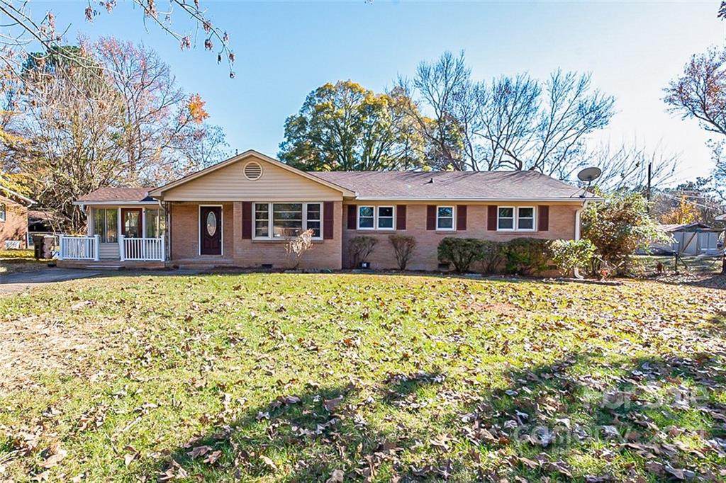 1542 Mcgill Street - Photo 1