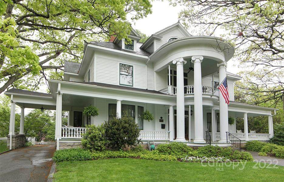 204 Mendenhall Street - Photo 1