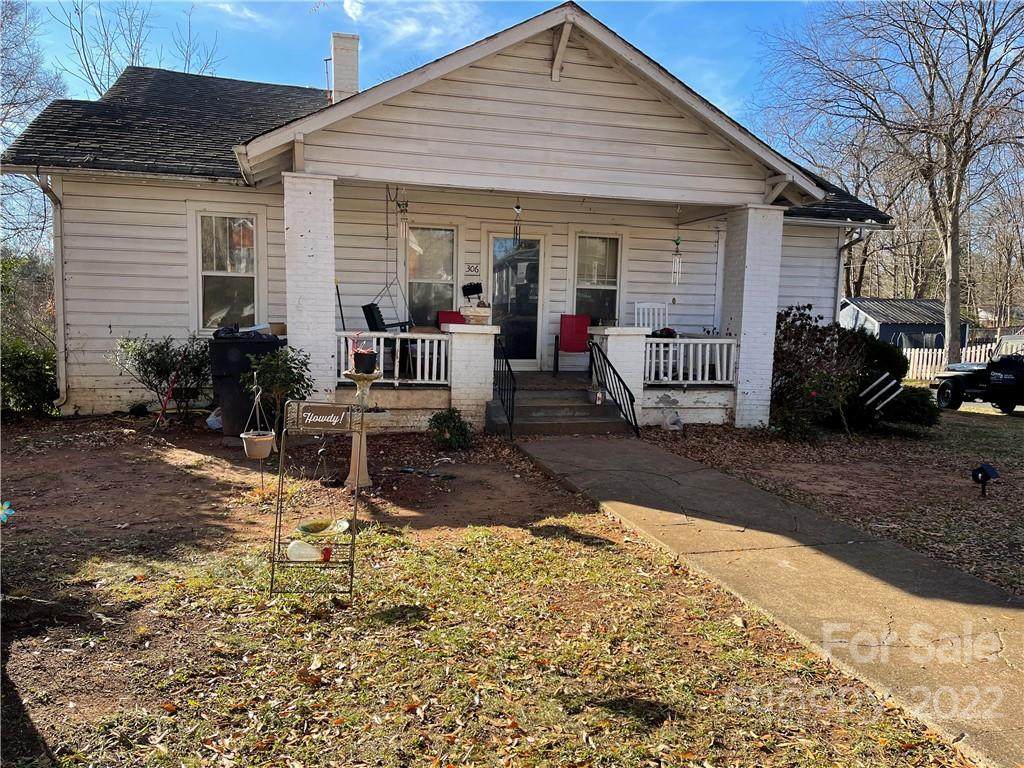 306 Arlington Street - Photo 1