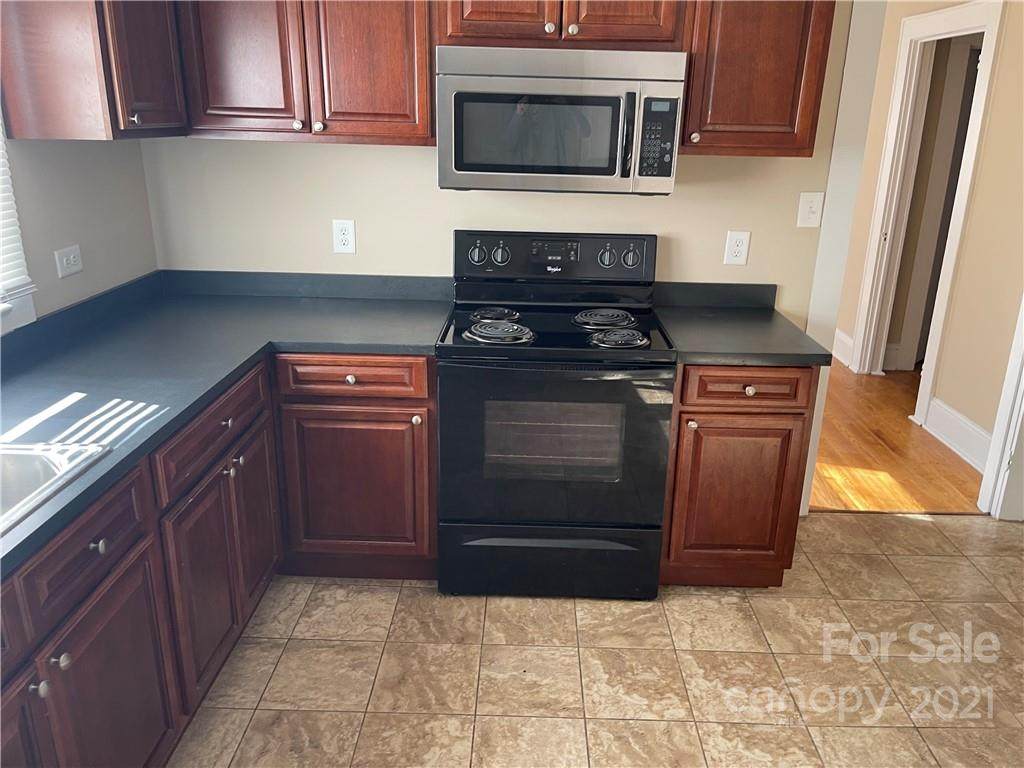 607 Salisbury Road - Photo 1