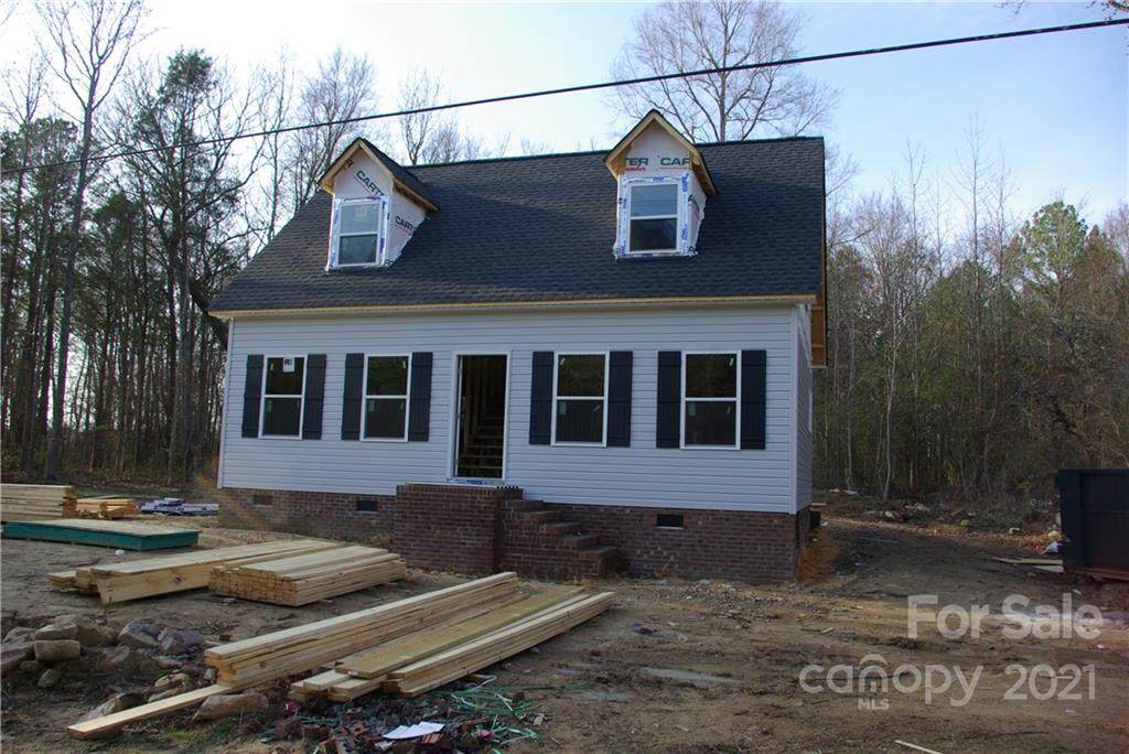 563 Darby Road - Photo 1