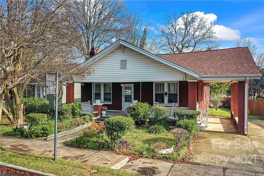 1320 Thomas Avenue - Photo 1