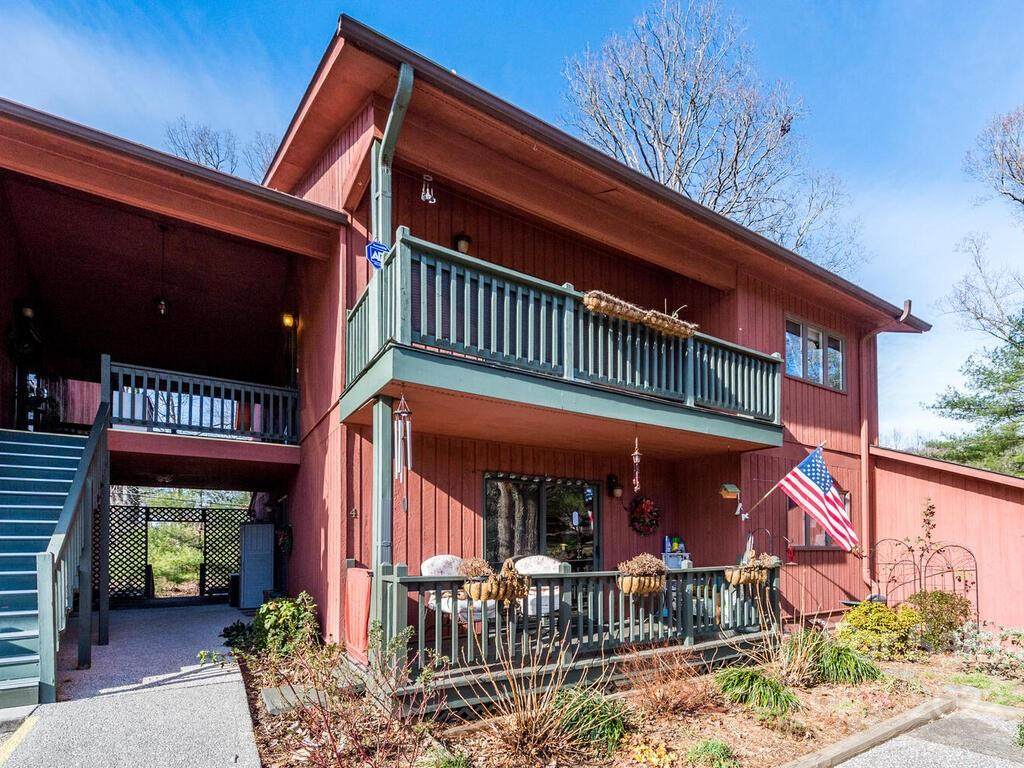 68 Oak Creek Lane - Photo 1
