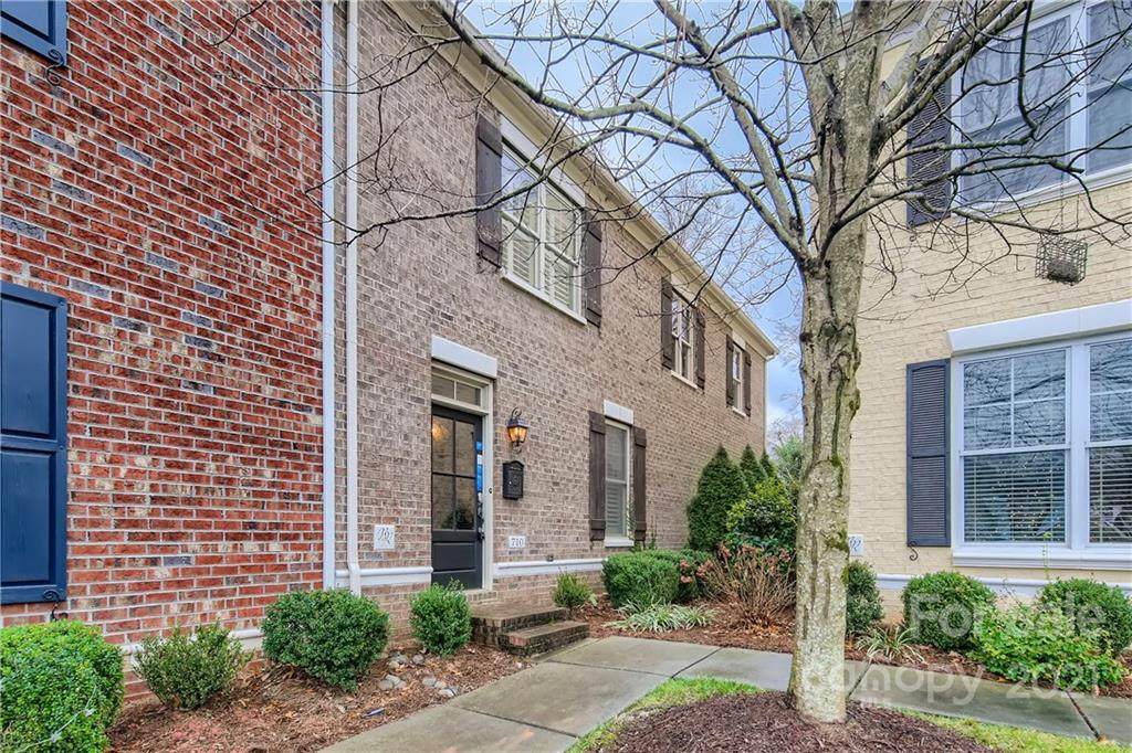 710 Kingsley Way - Photo 1