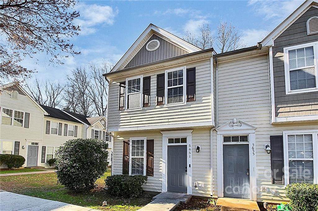 5651 Seths Drive - Photo 1