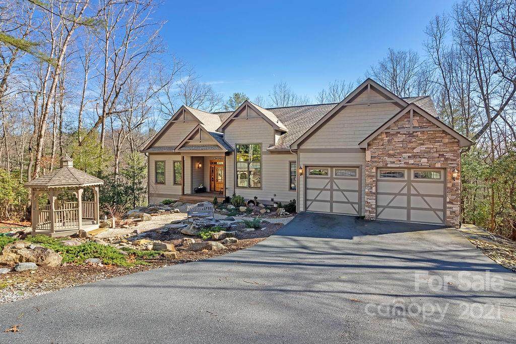 323 Oakanoah Circle - Photo 1