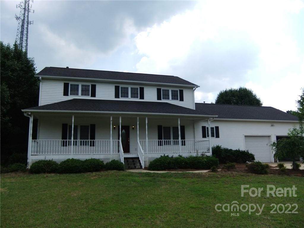 148 Elizabeth Lane - Photo 1