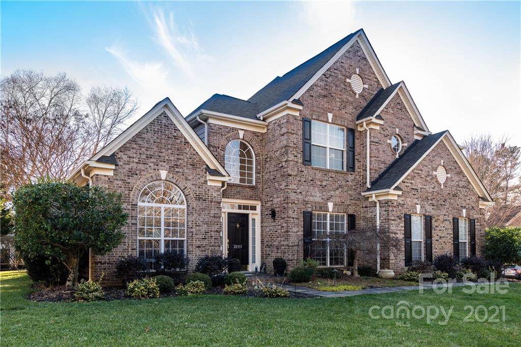 20313 Backcourse Lane - Photo 1