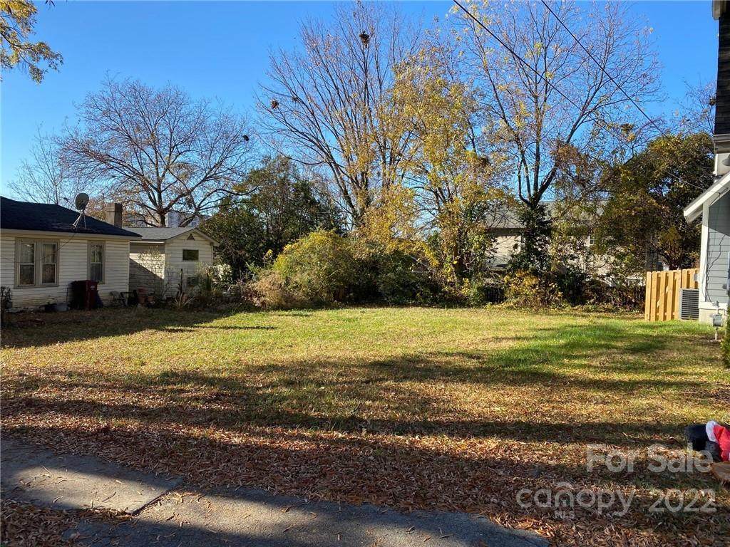 624 Baldwin Avenue - Photo 1