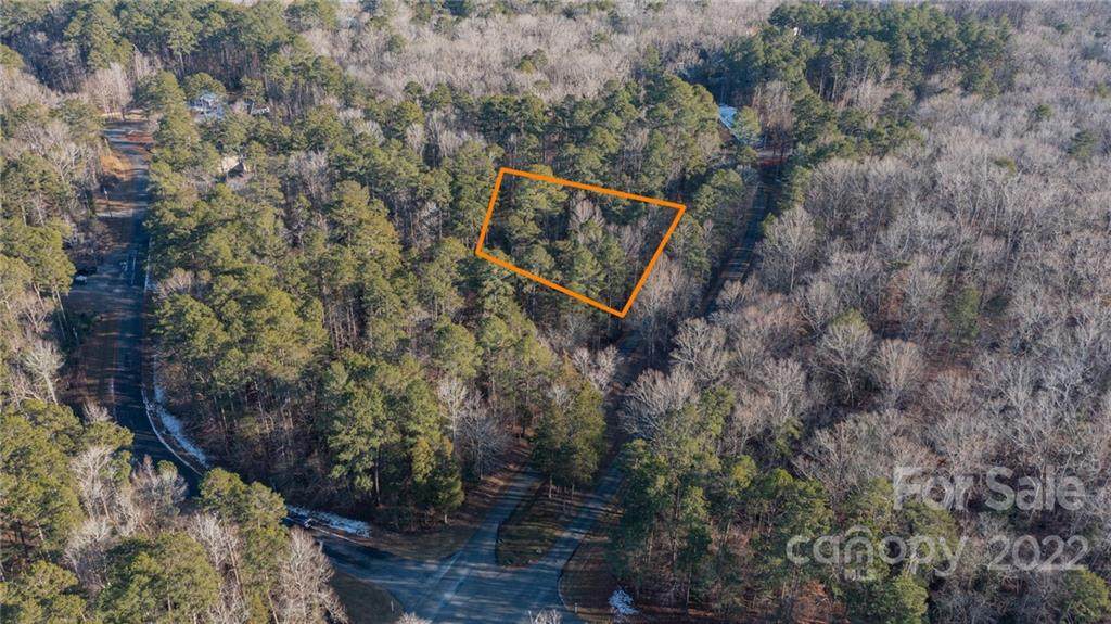 580 Woodrun Drive - Photo 1
