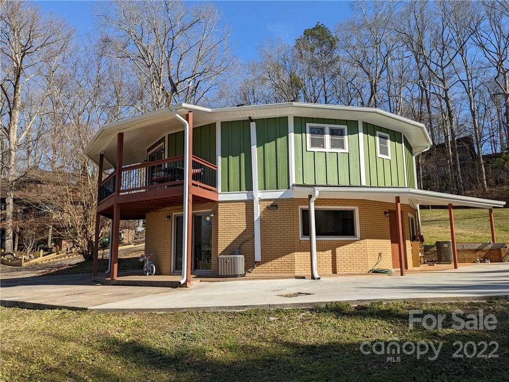 357 Kingswood Drive - Photo 1