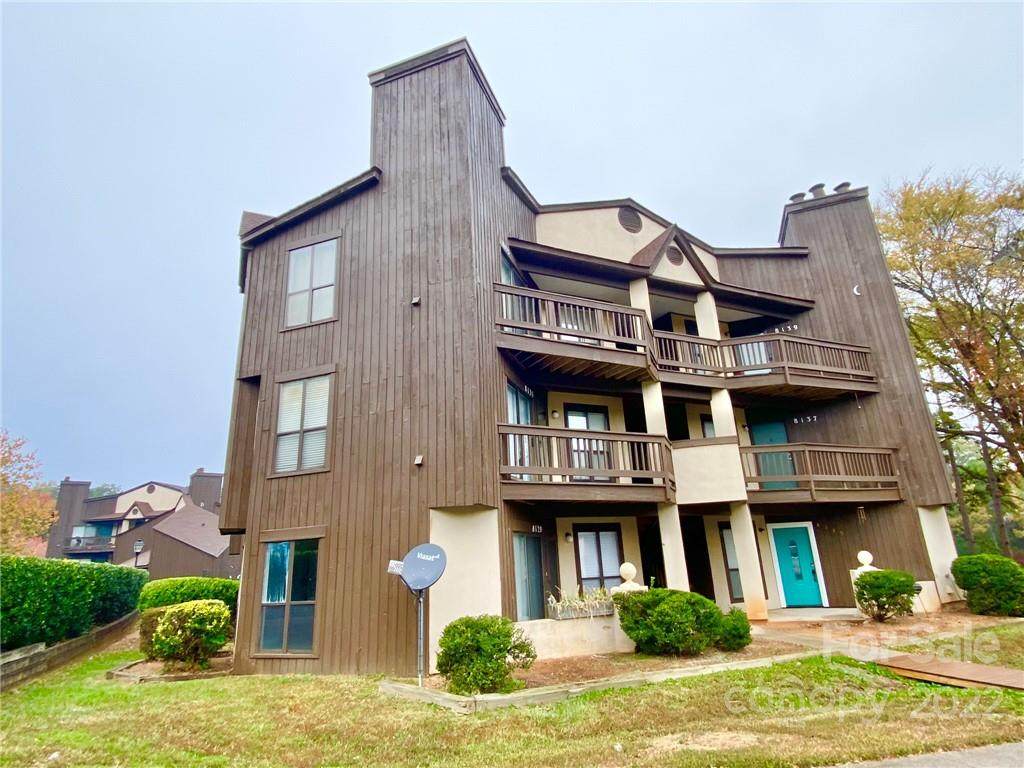 8129 Cedar Glen Drive - Photo 1