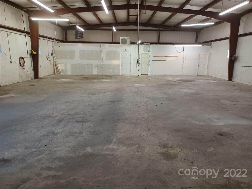 2107 Spartanburg Highway - Photo 1