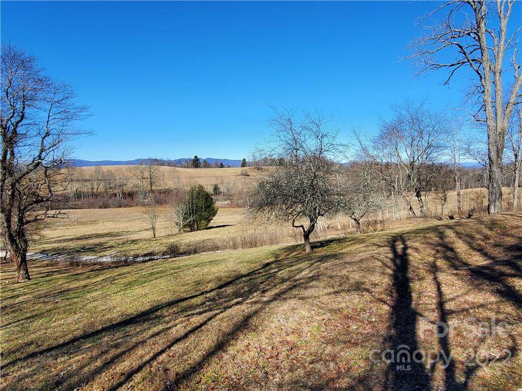 106 Golden Hill Lane - Photo 1