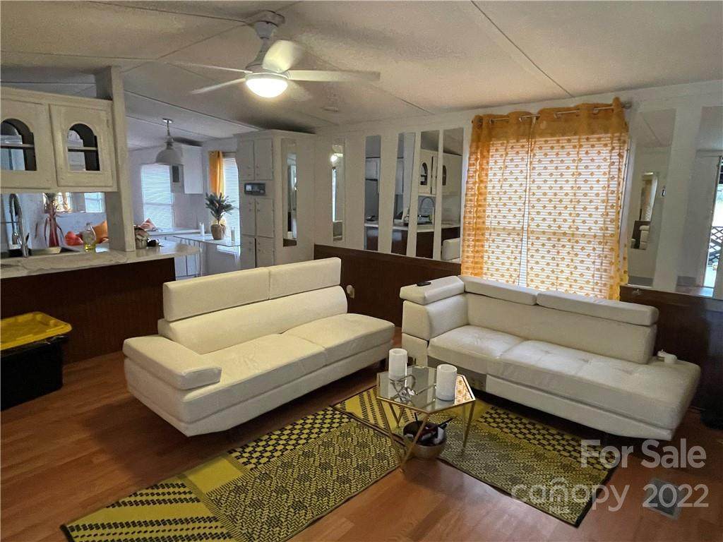 1904 Nelson Gates Street - Photo 1