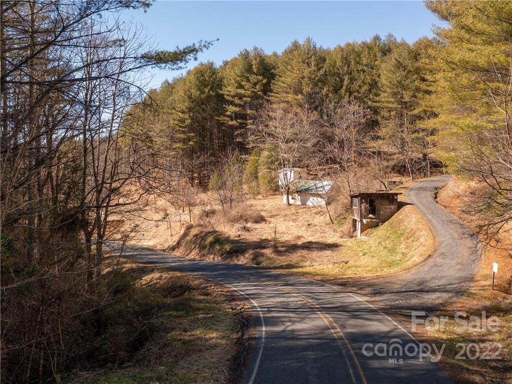 629 Griffith Road - Photo 1