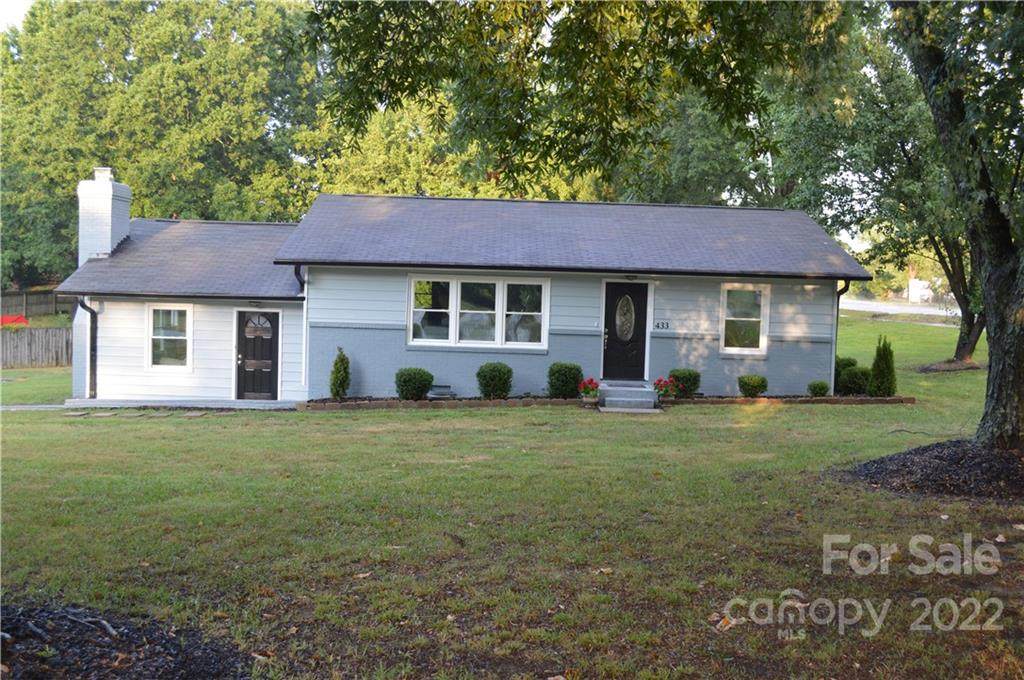 433 Aurora Boulevard - Photo 1