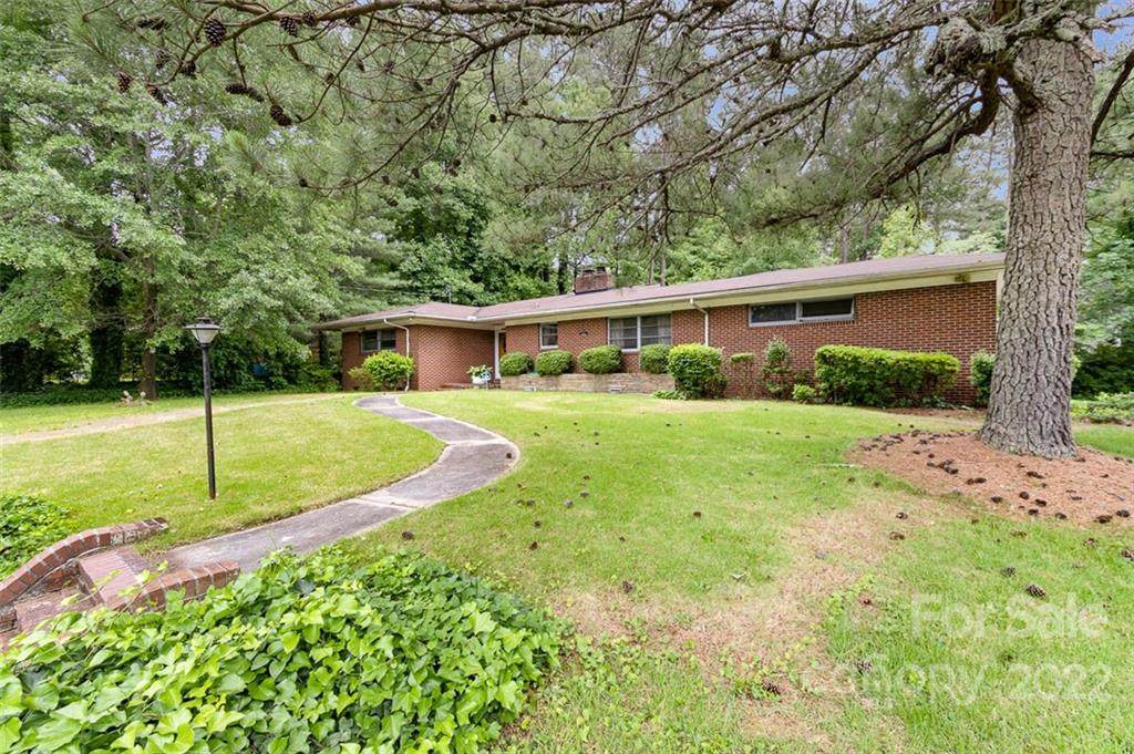 1204 Crowell Street - Photo 1