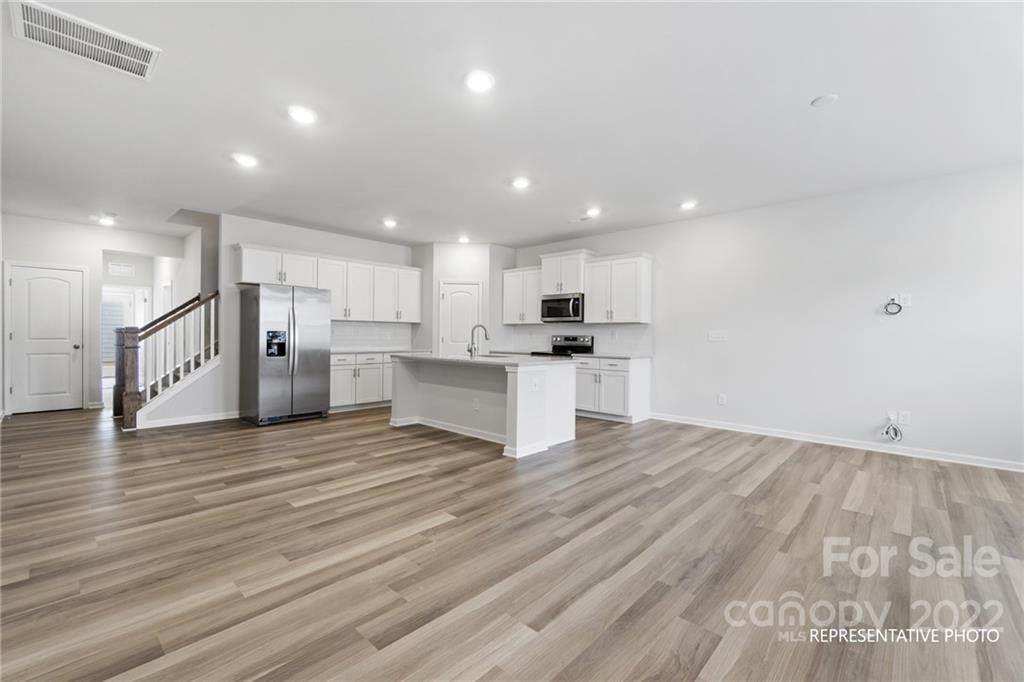 631 Sagecroft Lane - Photo 1