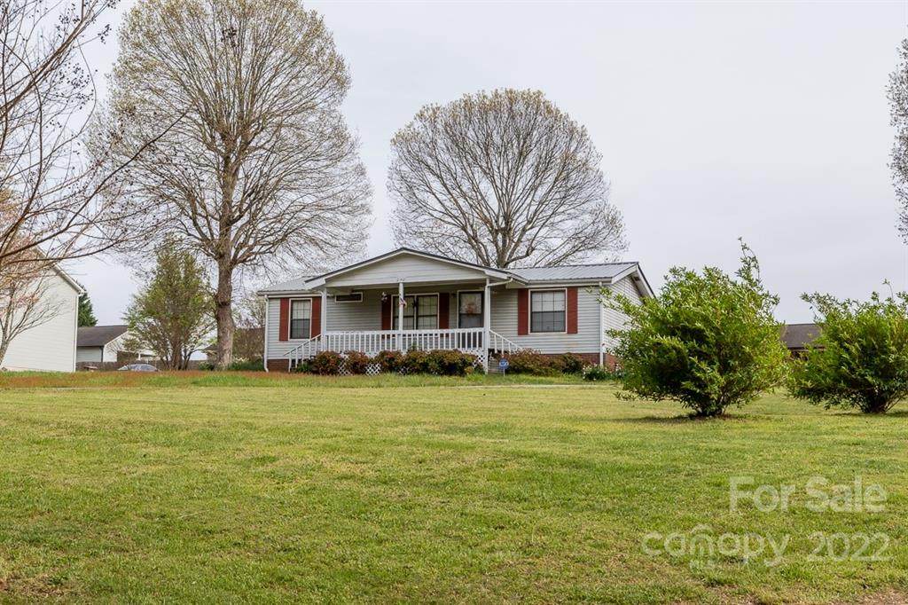 2142 Dean Lane - Photo 1