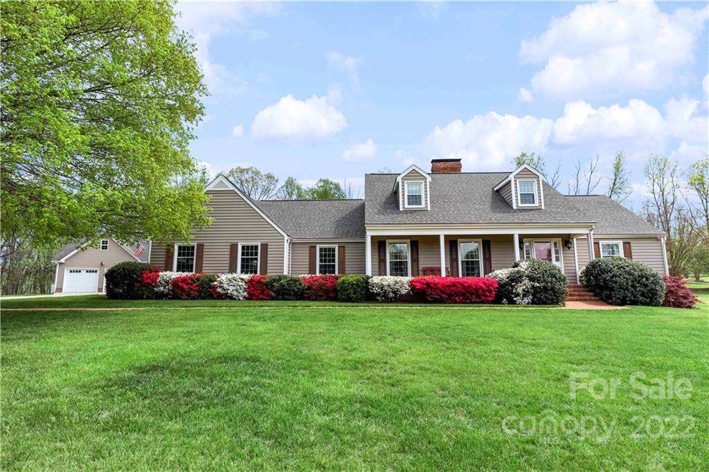 242 Country Drive - Photo 1