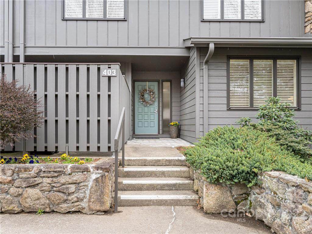 403 Crowfields Drive - Photo 1