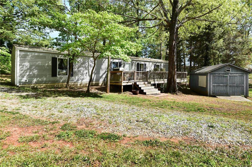 652 Springwood Drive - Photo 1