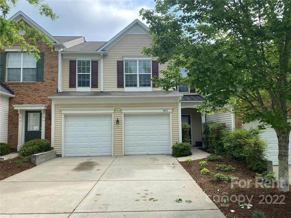 9813 Carson Whitley Avenue - Photo 1