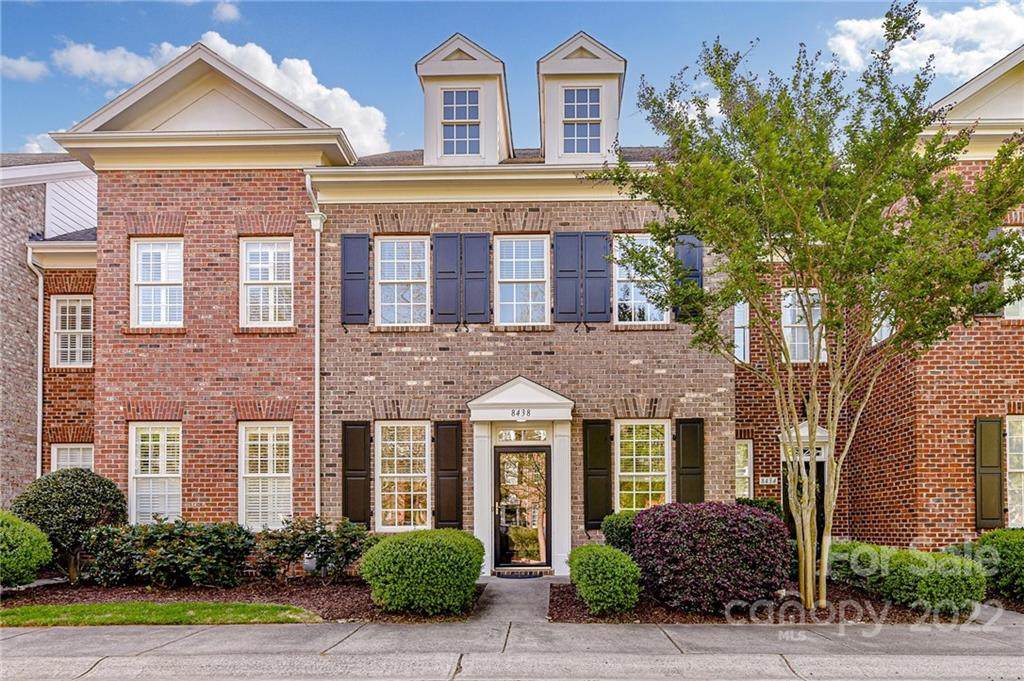 8438 Indigo Row - Photo 1