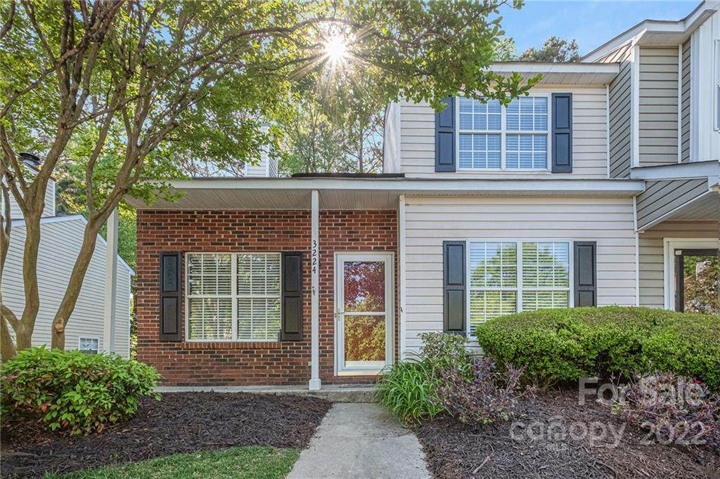 3224 Summercroft Lane - Photo 1