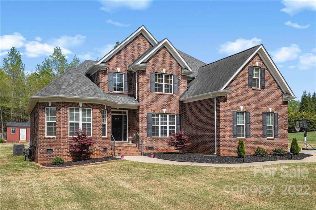 1038 Madras Court - Photo 1