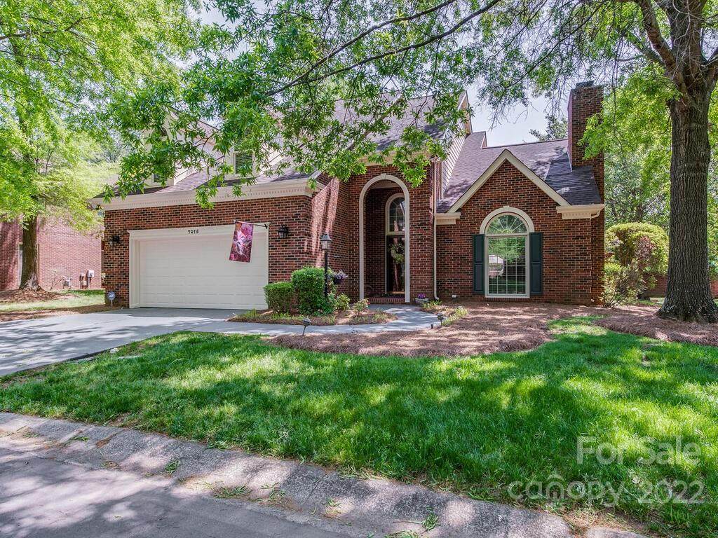 7015 Walton Heath Lane - Photo 1