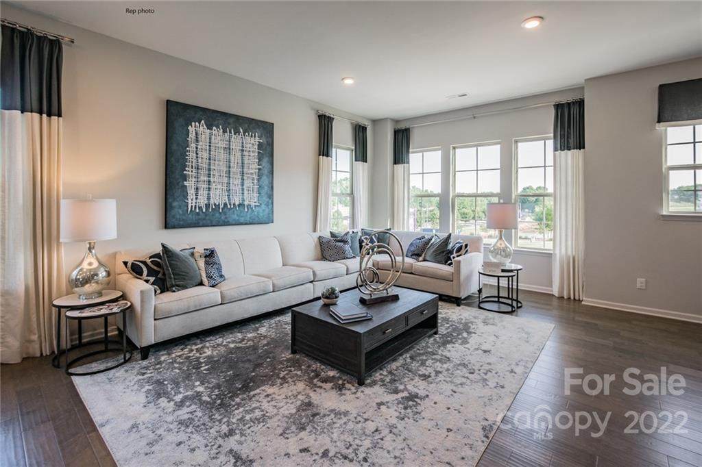 10028 Hemingway Place - Photo 1