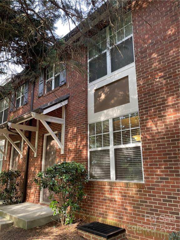 128 Steinbeck Way - Photo 1