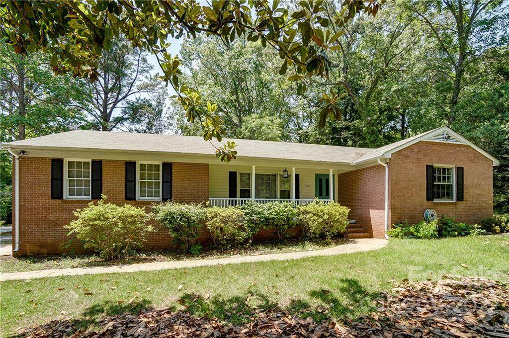 502 Plantation Road - Photo 1