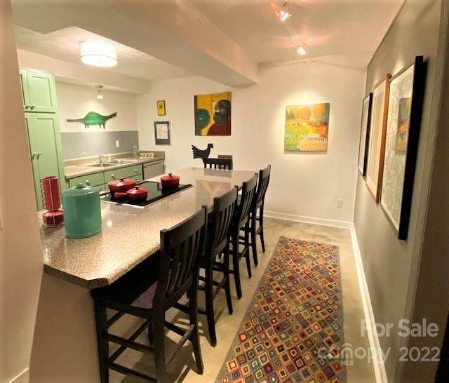 305 Grady Avenue - Photo 1