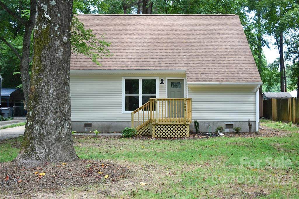 7509 Nutmeg Lane - Photo 1
