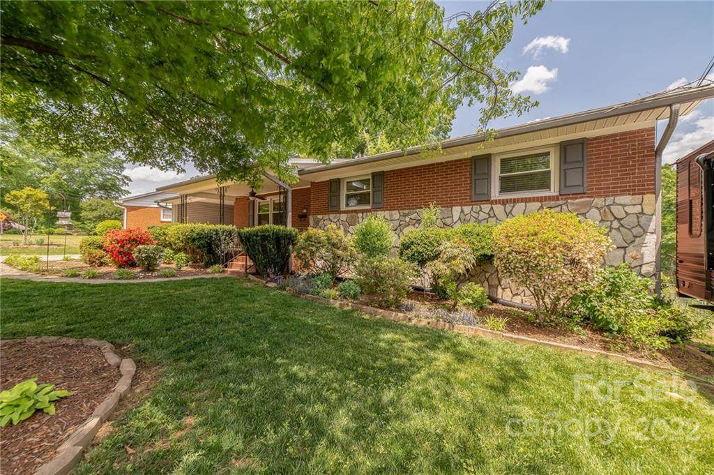 125 Linwood Drive - Photo 1
