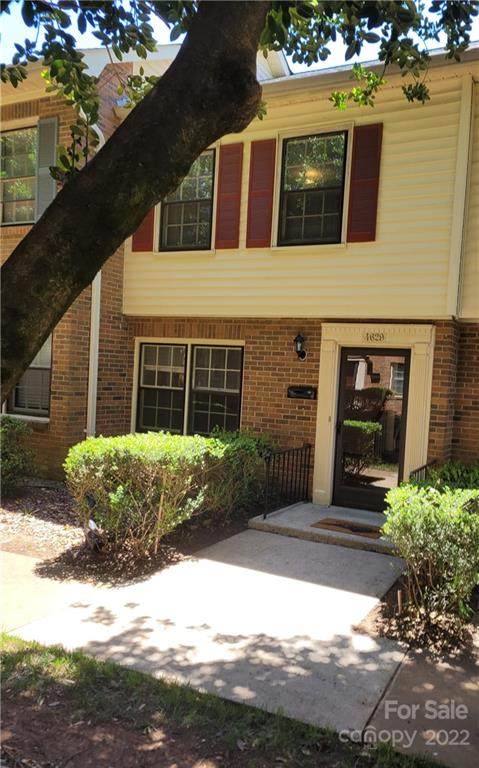 4629 Old Lantern Way - Photo 1