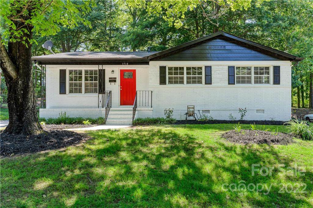 1518 Lanewood Place - Photo 1