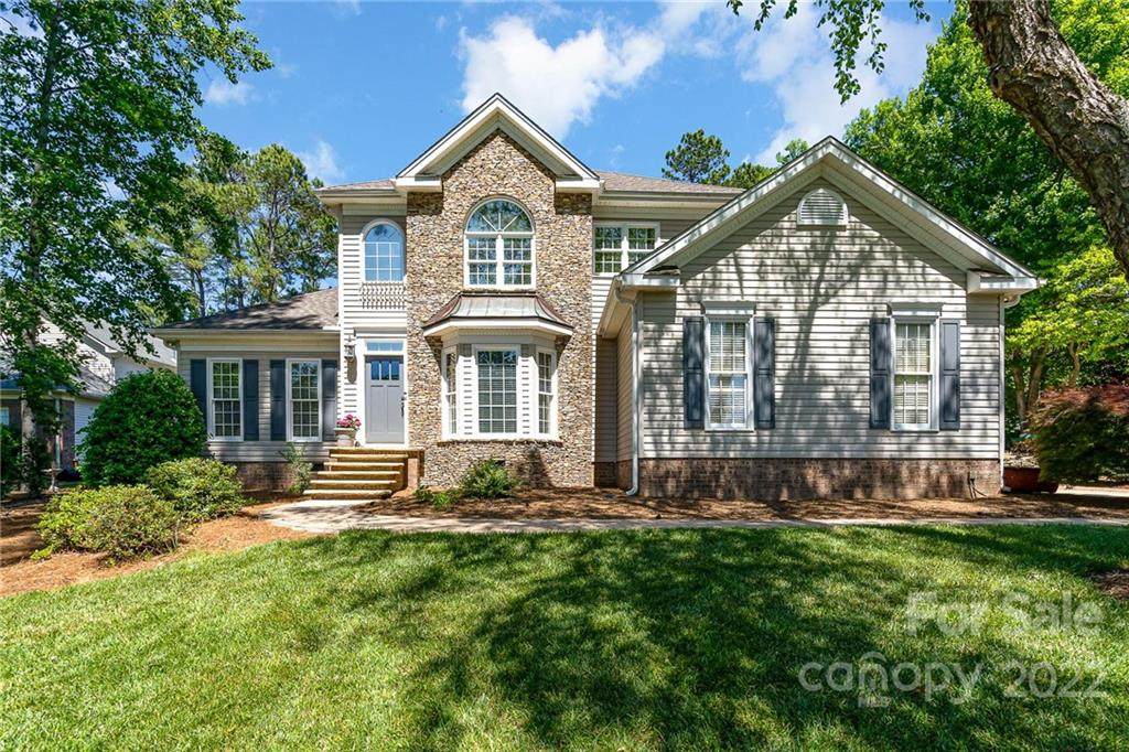 226 Fernbrook Drive - Photo 1