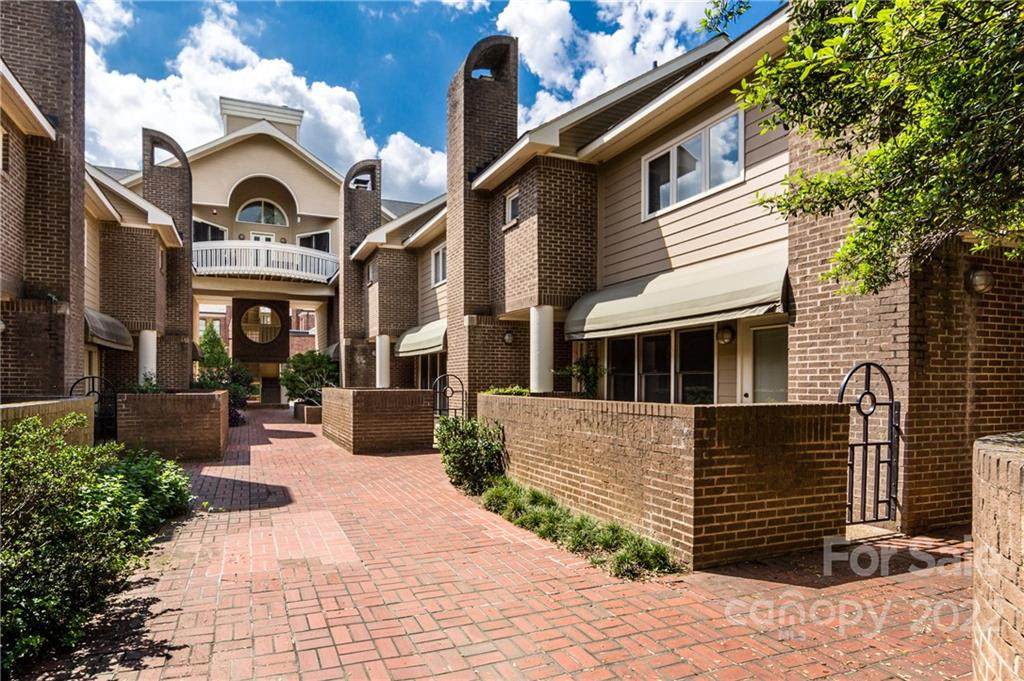 2330 Roswell Avenue - Photo 1